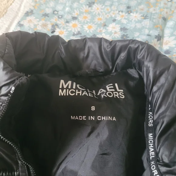 Michael Kors Puffer Jacket - Picture 3 of 5